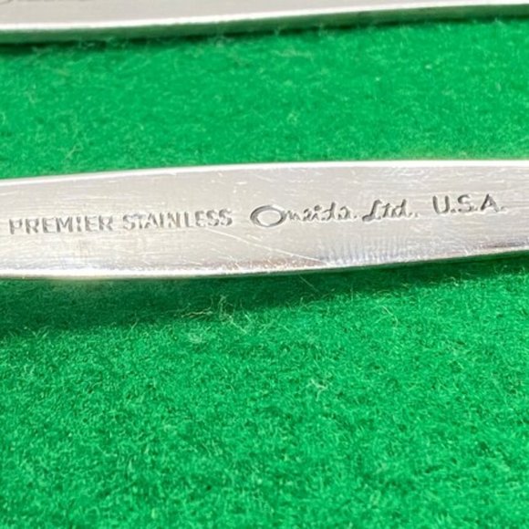 Pierced Serving Spoon and Fork, Stanless, Vintage Silverware, Gift for Mother, A - Picture 4 of 10